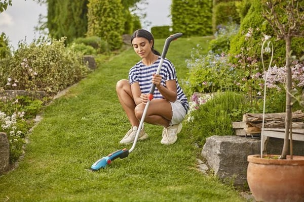 Gardena ComfortCut Li batteridrevet gresssaks