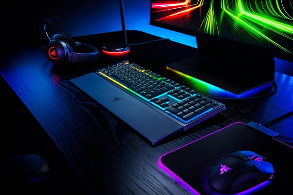 Razer Ornata V3 - Tangentbord - låg profil - bakgrundsbelyst - USB - QWERTY - amerikansk