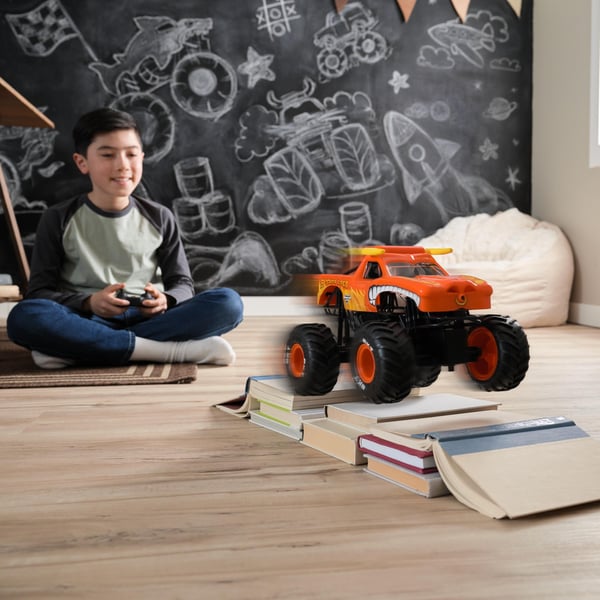 Spin Master Monster Jam El Toro Loco RC-monsteriauto 1:15, musta/oranssi