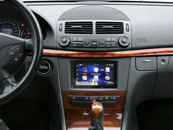 2-DIN kit Mercedes E-klass, svart