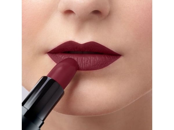 Artdeco Perfect Mat huulipuna 134 Dark Hibiscus 4g 4g