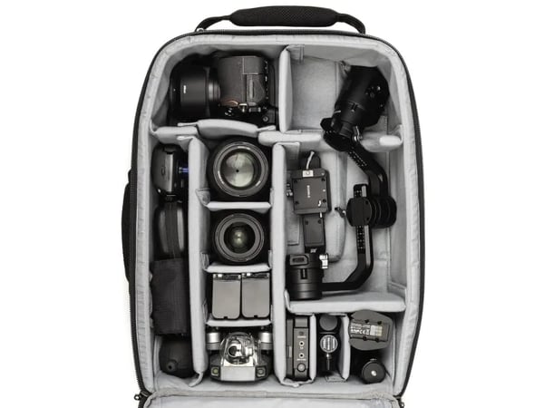 Think Tank Airport Advantage™ XT, Tietokonelaukku pyörillä, 2 x DSLRs DJI Ronin-S, DJI Mavic Pro, Notebook-lokero, Musta