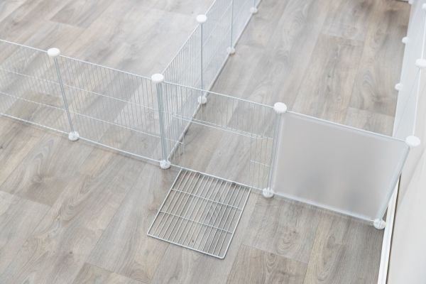 Trixie Indoor enclosure, metal/plastic, 140 × 35 × 70 cm, white