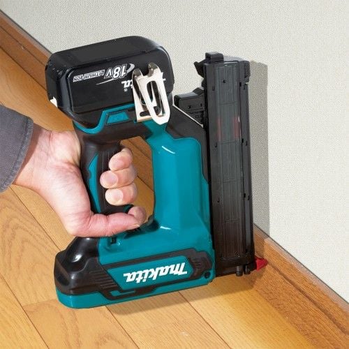 Makita DFN350Z dyckertpistol 18 V 15–35 mm, utan batteri och laddare - SOLO