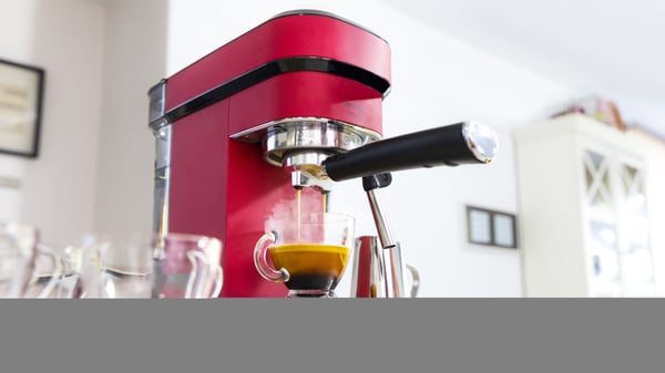 Cecotec Cafelizzia 790 Shiny, Espressomaskin, 1,2 l, Malt kaffe, 1350 W, Rød