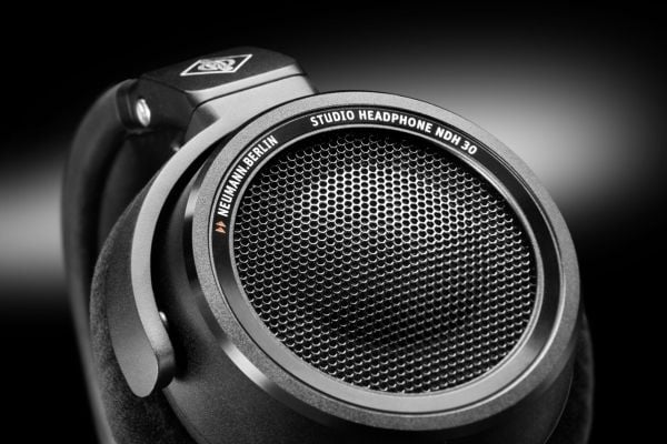 Neumann NDH 30 åpne studiohodetelefoner, kablet, svart utgave