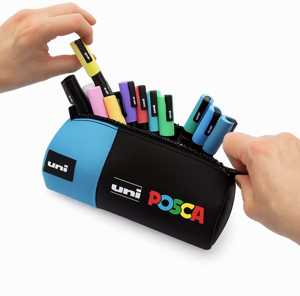 POSCA TAPAUKSESSA SININEN