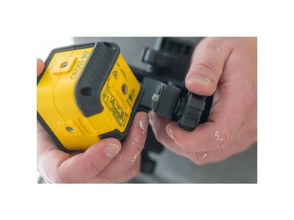 Stanley STHT77502-1, 12 m, 0,5 mm/m, 4°, 635 nm, Horisontell / Vertikal, Röd
