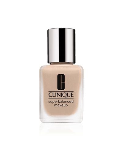 Clinique -Superbalanced foundation # CN 40 CREAM CHAMOIS 30 ml