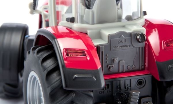SIKU 6885 Massey Ferguson 9S traktor, Bluetooth-appstyring, uten fjernmodul