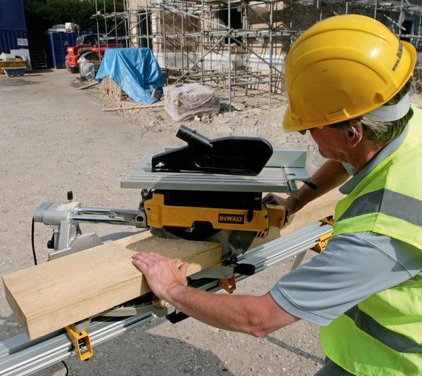 DeWALT D27112, Kallistus yhteen suuntaan, 3650 RPM, 285 x 90 mm, 285 x 50 mm, 200 x 90 mm, 200 x 50 mm