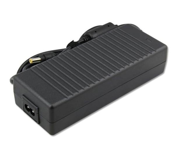 CoreParts - Strømadapter - 135 watt - for Acer Aspire 15XX, 16XX, 50XX; Aspire V 17 Nitro; TravelMate 20XX, 22XX, 25XX, 27XX