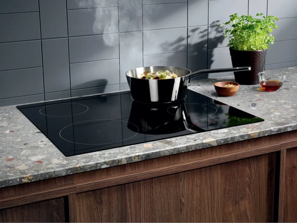 Electrolux Serie 300 LIB60420CK, Musta, Sisäänrakennettava, 59 cm, Vyöhykeinduktiokeittotaso, Keraaminen, 4 vyöhykettä (vyöhykkeitä)