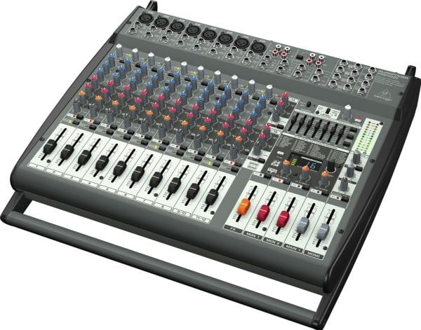 Behringer PMP4000, 20 kanavaa, 1050 W, Musta