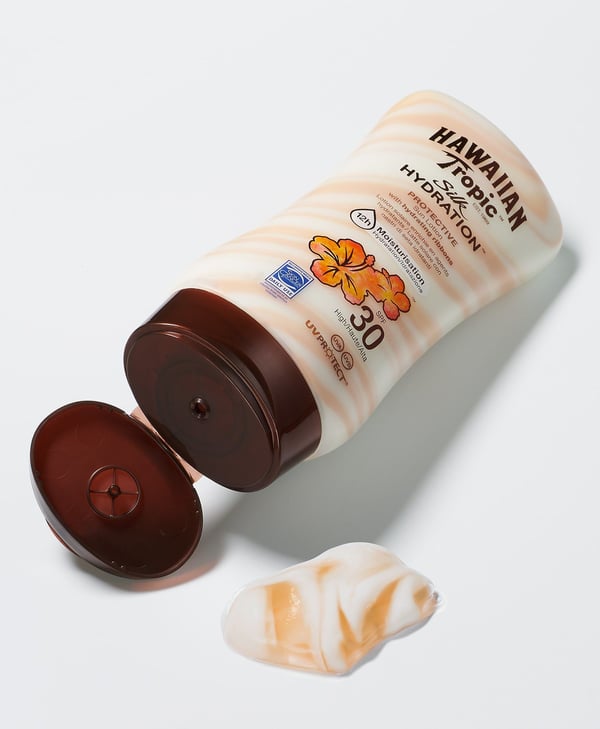 Hawaiian Tropic Silk Hydration Protective Sun Lotion SPF 15, Sunscreen lotion 180 ml