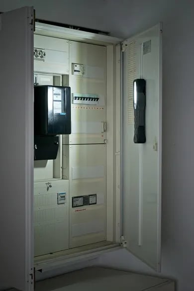 Brennenstuhl 1175680, Käsikokoinen taskulamppu, Musta, Harmaa, Muovi, Painikkeet, IP54, LED