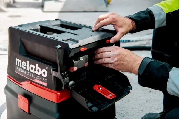 Metabo ASR 36-18 BL 25 M SC, Tørr & våt, Sort, Grønn, Rød, Fleece, M, Knapper, Rotasjon, 25 l
