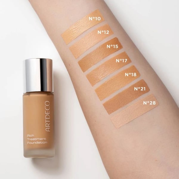 Artdeco Rich Treatment Foundation Illuminating 10 - 20ml