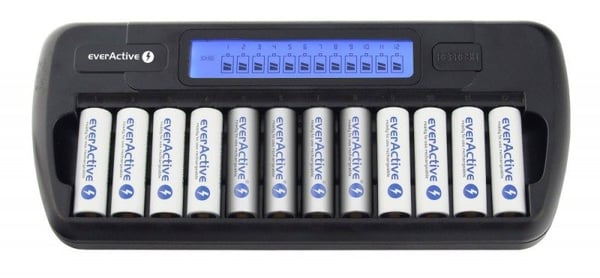 everActive NC-1200 NiMH-akkulaturi, 1–12 AA/AAA, LCD-näyttö