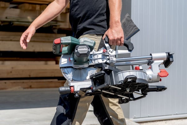 Metabo KGS 18 LTX BL 254 kapp- og gjærsag 18V 254 x 30 mm solo