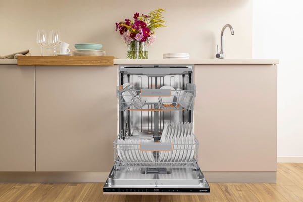 Gorenje G600 GV663B65XXL oppvaskmaskin, 14 kuverter, klasse D, 60 cm, svart