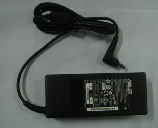 ASUS 04G2660031U0, 50/60 Hz, 65 W, 19 V, 3,42 A, K60IJ / K70IJ / K70IL / UL30VT / UL50Ag / UL50V, musta
