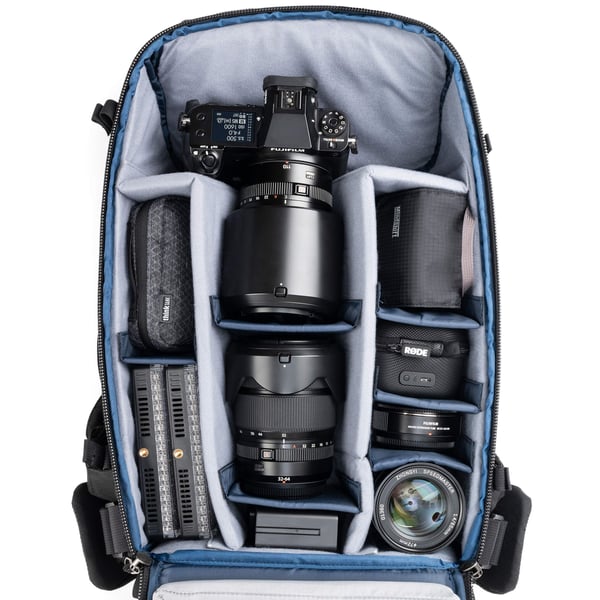 ThinkTank DarkLight 20L-reppu, musta