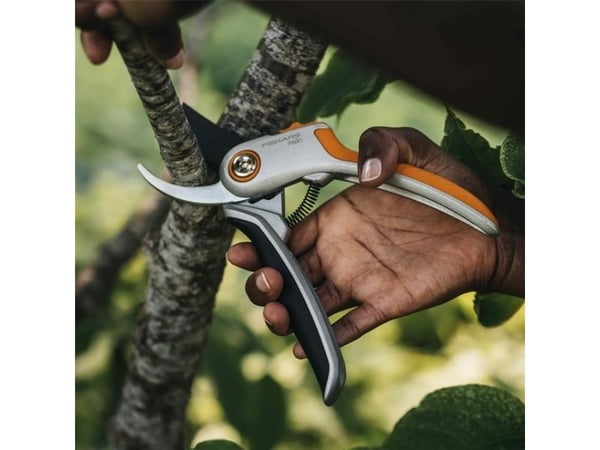 Fiskars Plus P531 - Pruner - aluminum