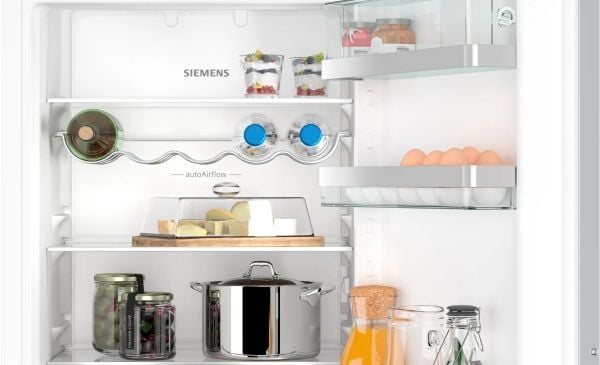 Siemens iQ500 KI86NADD0 integrert kombiskap 260 L, energiklasse D