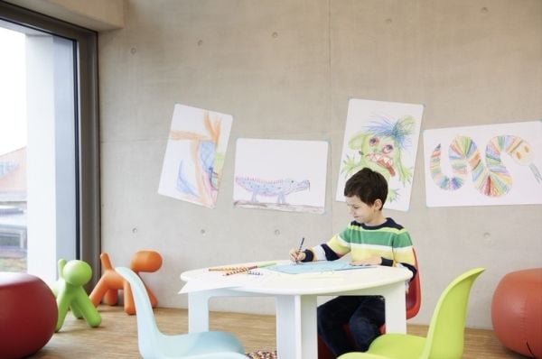 STABILO EASYcolors värikynät 12 kpl, oikeakätisille, teroittimet mukana