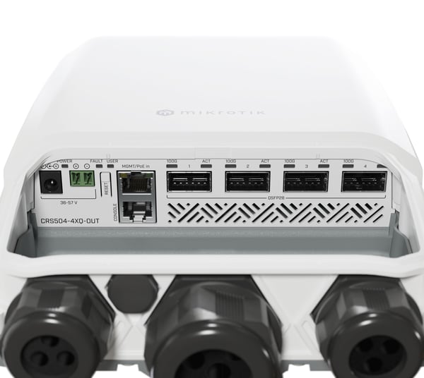 MikroTik CRS504-4XQ-OUT utendørssvitsj 4x 100G QSFP28 IP66