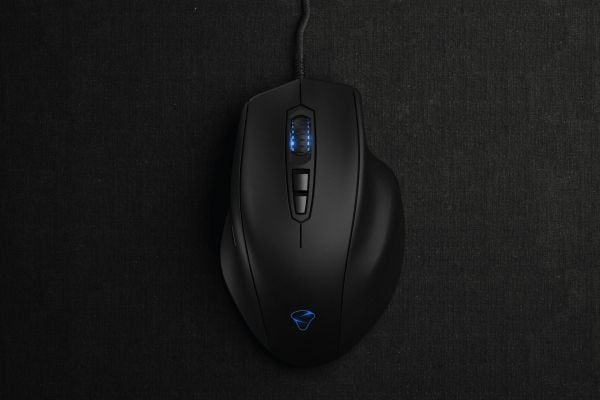 Mionix NAOS PRO - Mus - ergonomisk - høyrehendt - optisk - 7 knapper - kablet - USB - boks