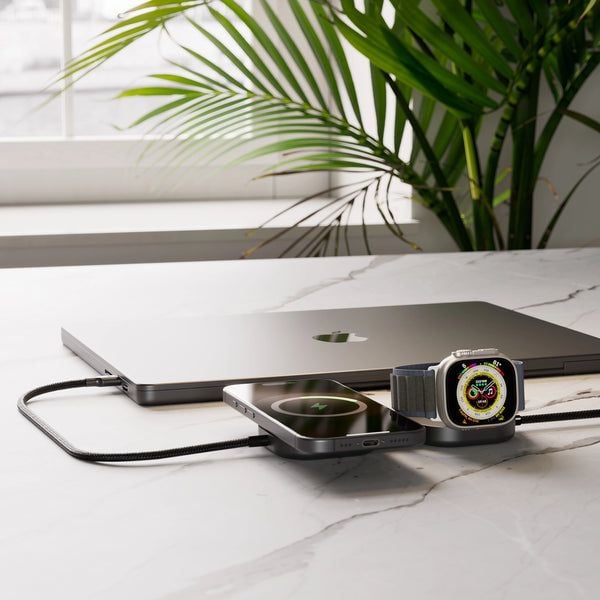 ZENS Pro 3 - Trådlös laddningsmatta - 140 Watt - 3 utdatakontakter (USB-C, magnetisk) - MFI-certifierad