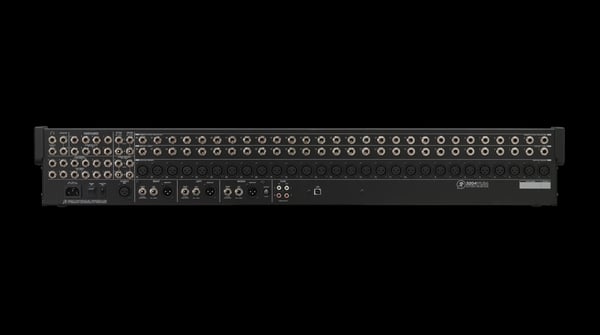 Mackie 3204VLZ4, 32 kanaler, 65 W, Sort
