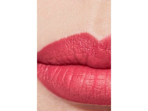 Chanel Rouge Allure Velvet Luminous Matte Lip Colour - Dam - 3 g #43 La Favorite (043 VELVET LA FAV)
