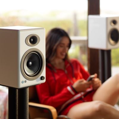 Audioengine A5+ WIRELESS, 2-veis, 2.0 kanaler, Trådløs, 50 W, 50 - 22000 Hz, Hvit
