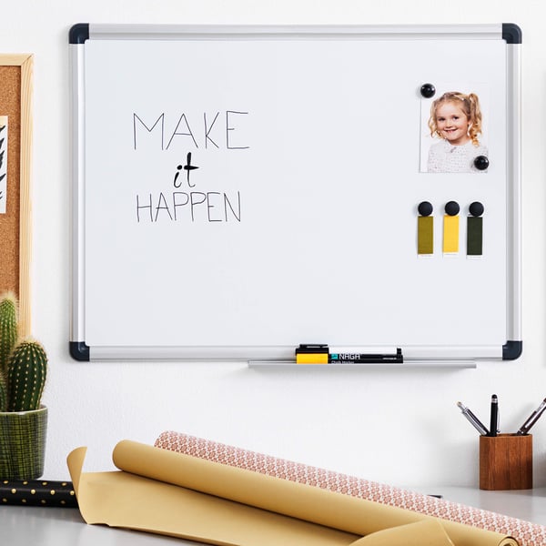 Whiteboard 90x60 cm magnetisk med aluminiumsramme inkl. 1 marker og 2 magneter