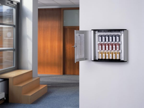Nøkkelskap NØKKELBOKS 18 - aluminium, med sylinderlås