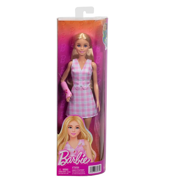 Barbie Fashionistas #243 docka, rosa armgips, blond, rutiga kläder