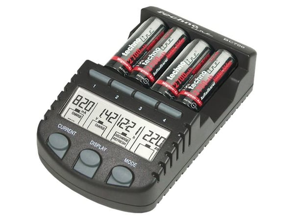Technoline BC 700 Charger - Laturi - Nikkeli-Kadmium (NiCd) ( BC700 )
