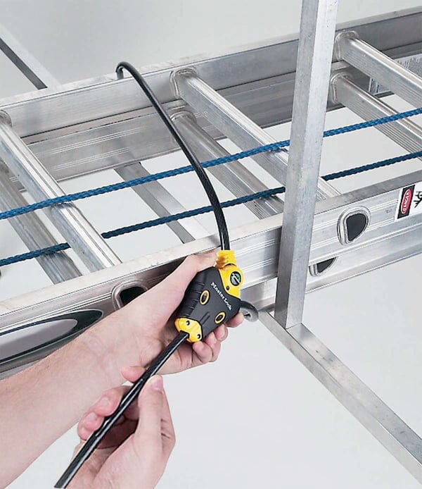 Master Lock Python 8420EURD vajerlås 4,50 m justerbart 10 mm svart/gul