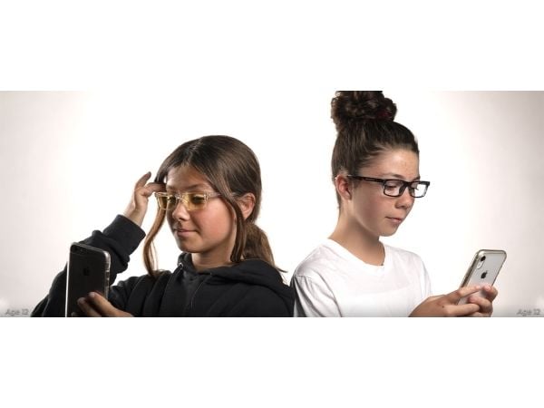 GUNNAR Optiks Cruz Kids Store databriller for barn fra 8-12 år - Amber linse, mørkeblå