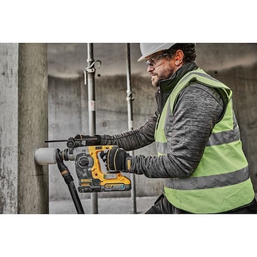 Sladdlös DeWalt SDS+ 18V Li-Ion 2 x 5.0Ah borrhammare [DCH273H2T-QW]