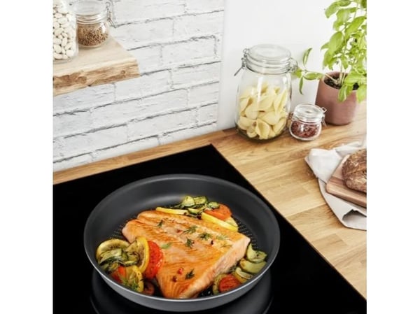 Tefal Emotion E3000404, Pyöreä, Monikäyttöinen paistinpannu, Ruostumaton teräs, Titaani, 175 °C, Ruostumaton teräs