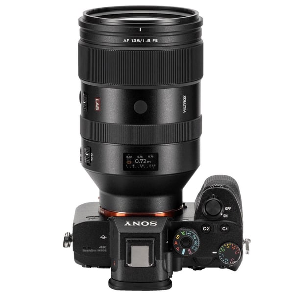 VILTROX AF 135mm F1,8 LAB -objektiivi, Sony E -kiinnitys