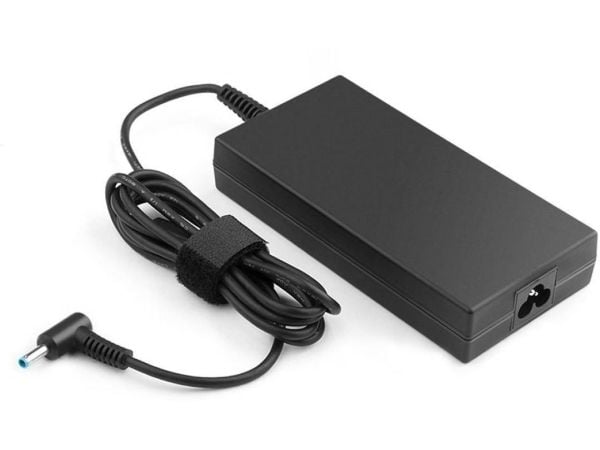 CoreParts - Strømadapter - 240 watt - for Alienware M17x; Dell Precision M6500; XPS 14, 15 (L502X)