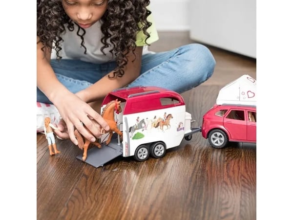Schleich Horse Club 42535 hestelekesett med bil og tilhenger