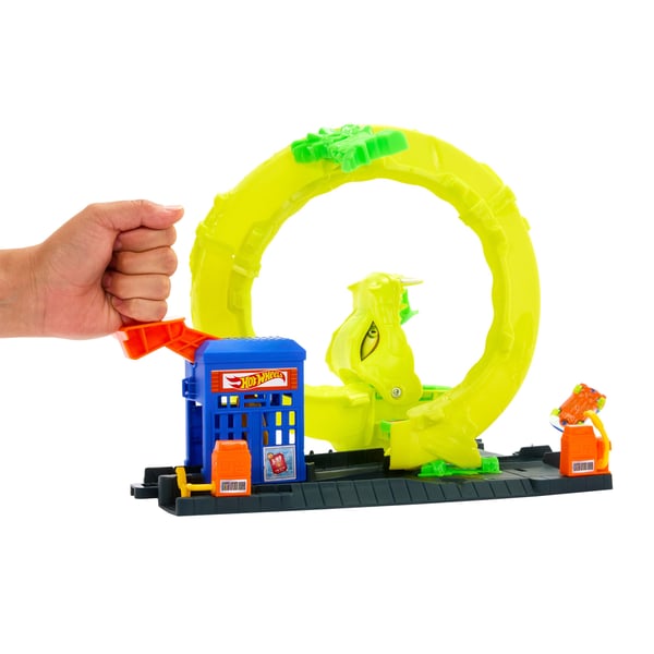 Hot Wheels City Snake Strike Attack