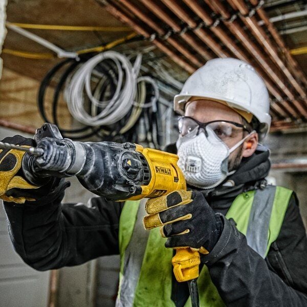DeWALT D25033, SDS-plus, 5 cm, 13,6 m/s², 2,5 m/s², 12,5 m/s², 1,5 m/s²