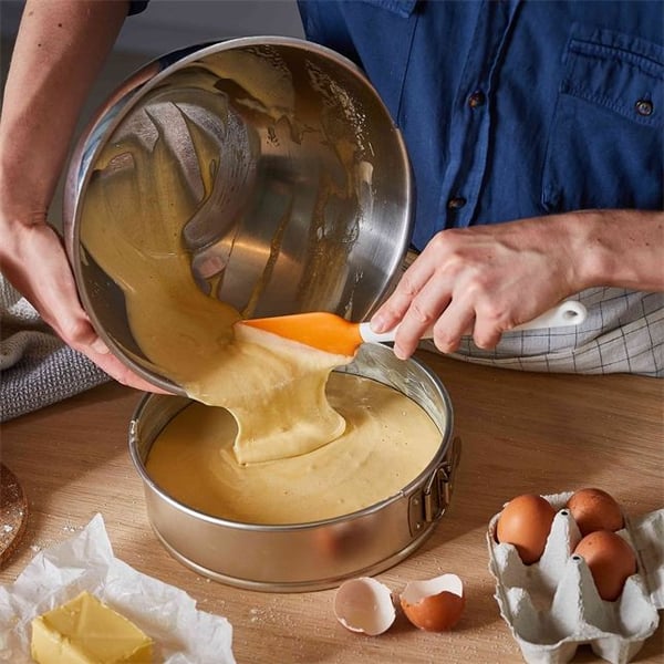 Fiskars Functional Form - Dough scraper - 34.9 cm